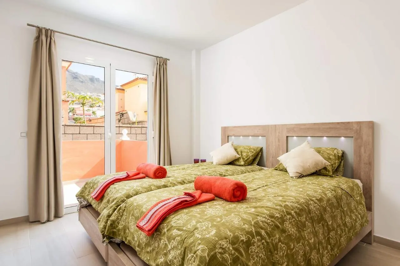 אדחה Villa Isotta By Villa Plus