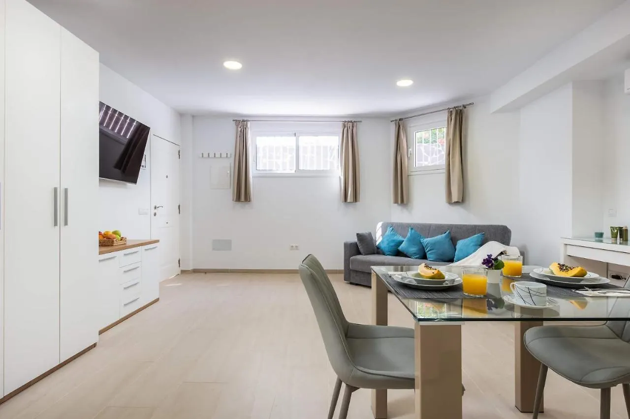 אדחה Villa Isotta By Villa Plus